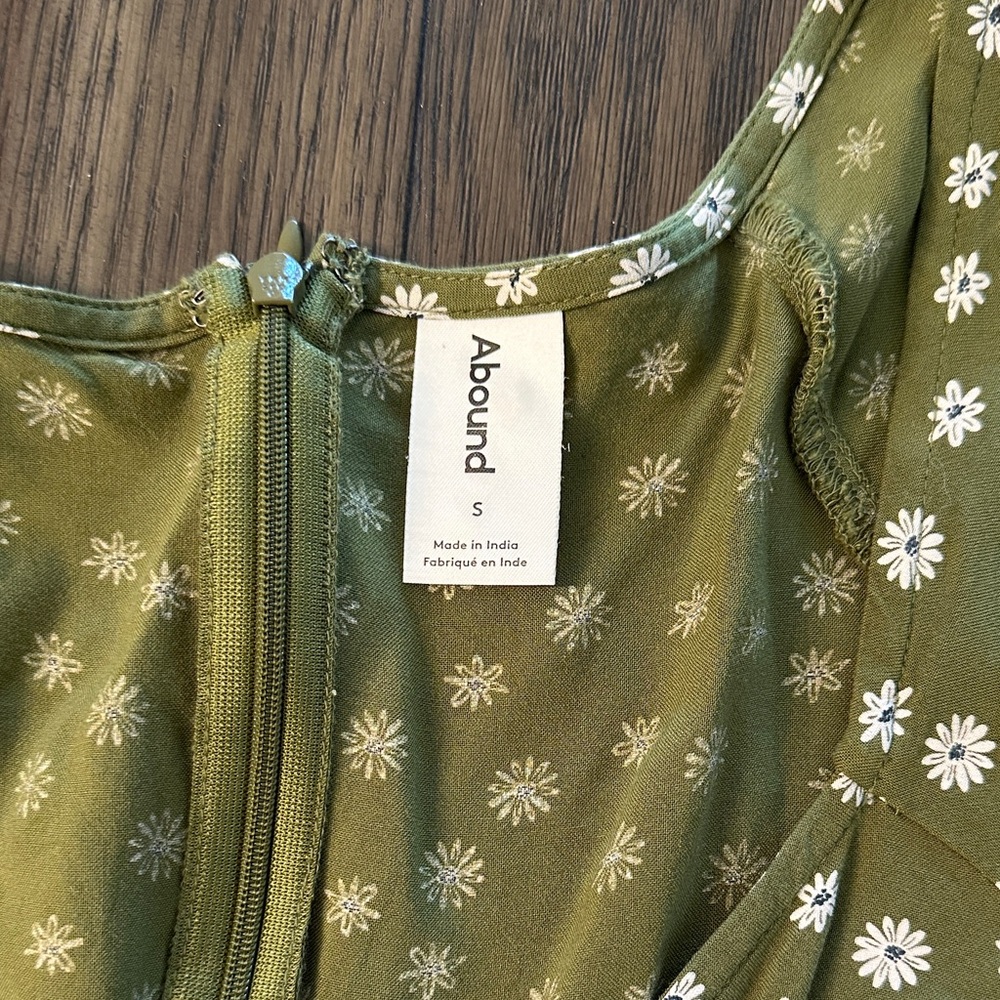 Abound Green Floral Short Sleeve Dress - Picture 2 of 6